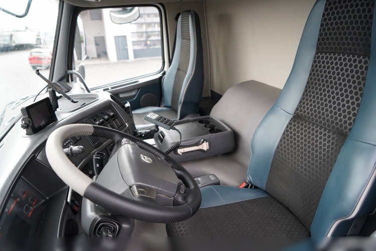 Volvo FMX 410 / 8x4 / GRUSZKA / BETONOMIESZARKA / LIEBHERR / 9 M3 / I-SHIFT/ ALUFELGI / zdjęcie 30