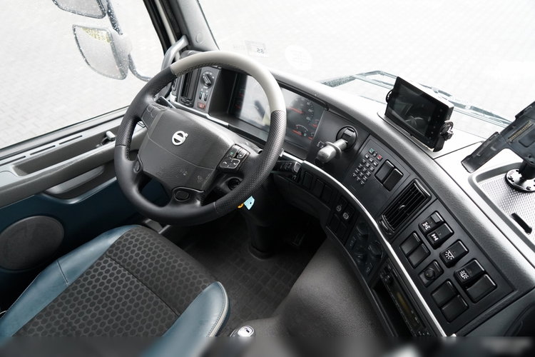 Volvo FMX 410 / 8x4 / GRUSZKA / BETONOMIESZARKA / LIEBHERR / 9 M3 / I-SHIFT/ ALUFELGI / zdjęcie 33