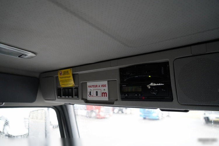 Volvo FMX 410 / 8x4 / GRUSZKA / BETONOMIESZARKA / LIEBHERR / 9 M3 / I-SHIFT/ ALUFELGI / zdjęcie 38