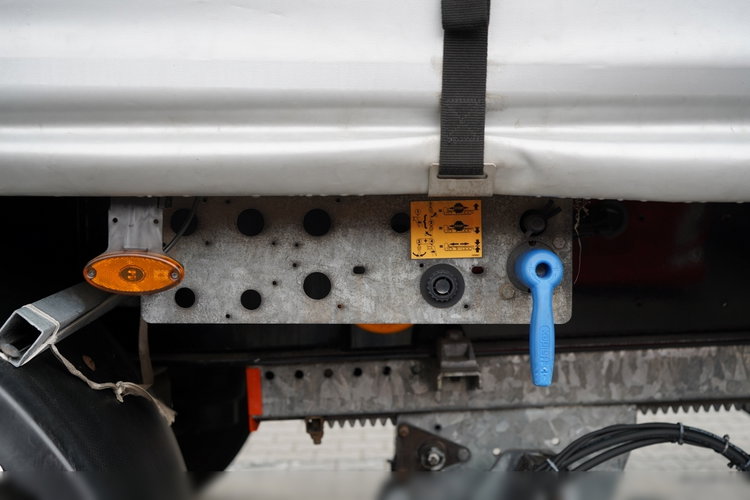 Fruehauf / FIRANKA / STANDARD / WINDA  DHOLLANDIA 2 000 kg / MOCNA PODŁOGA SZYNA DESKA / KOSZ NA PALETY zdjęcie 25