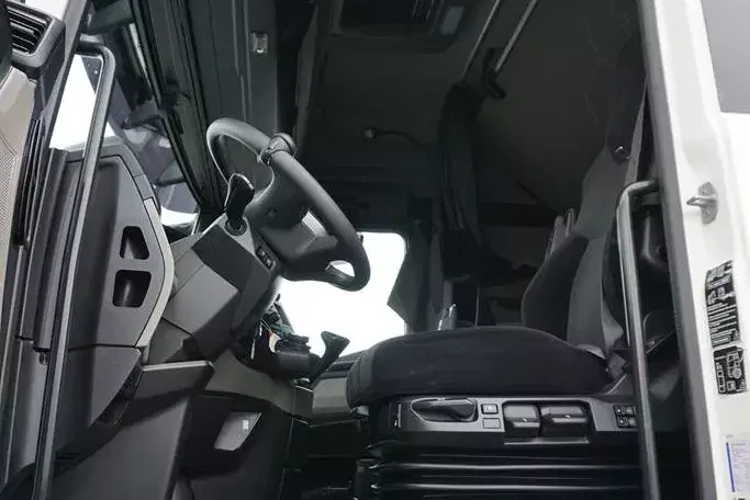 MAN TGX / 18.430 / E 6 / GM / ACC / I – COOL / ZESTAW CHŁODNIA / 2 OSIE / WINDA zdjęcie 7