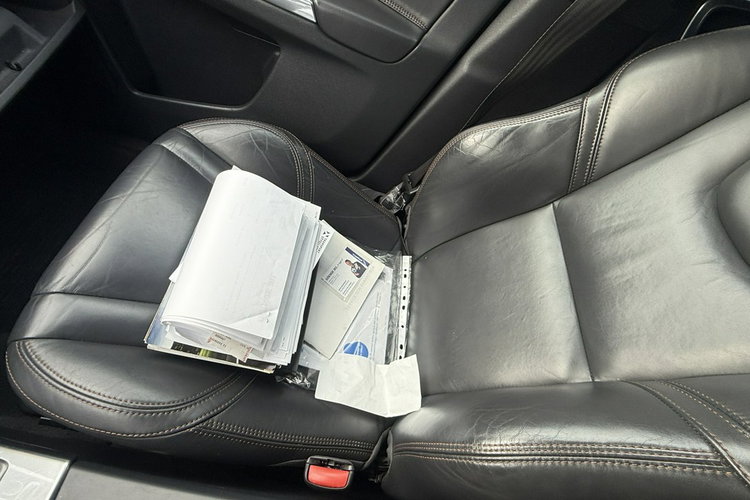 Volvo XC 60 2.0d4 automat 4x4 AWD summum skóry ledy Webasto full serwis 1.r.gwaran zdjęcie 20