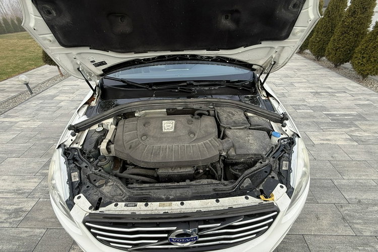 Volvo XC 60 2.0d4 automat 4x4 AWD summum skóry ledy Webasto full serwis 1.r.gwaran zdjęcie 28