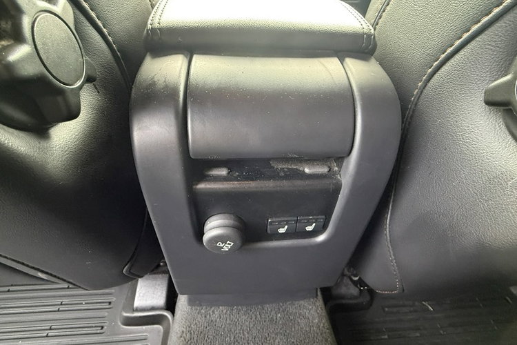 Volvo XC 60 2.0d4 automat 4x4 AWD summum skóry ledy Webasto full serwis 1.r.gwaran zdjęcie 30