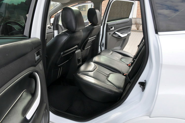 Ford Kuga 2.0TDCI(163KM) Individual 4x4 Xenon Navi Kamera Skóry Panorama Alu20" zdjęcie 20