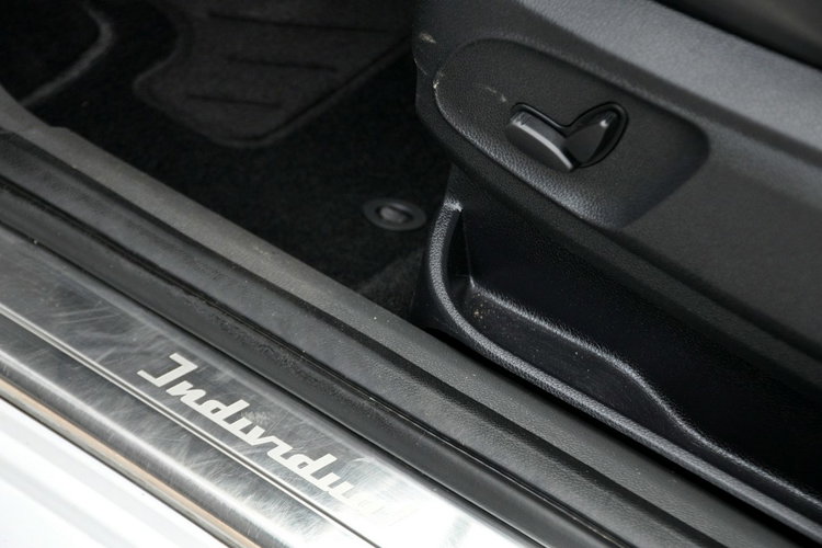 Ford Kuga 2.0TDCI(163KM) Individual 4x4 Xenon Navi Kamera Skóry Panorama Alu20" zdjęcie 23