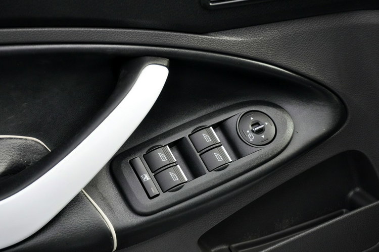 Ford Kuga 2.0TDCI(163KM) Individual 4x4 Xenon Navi Kamera Skóry Panorama Alu20" zdjęcie 38