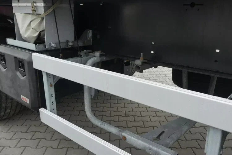 Mega WYWROTKA 50m3 / KLAPO DRZWI / 2 x SZYBER / OŚ PODNOSZONA / zdjęcie 13