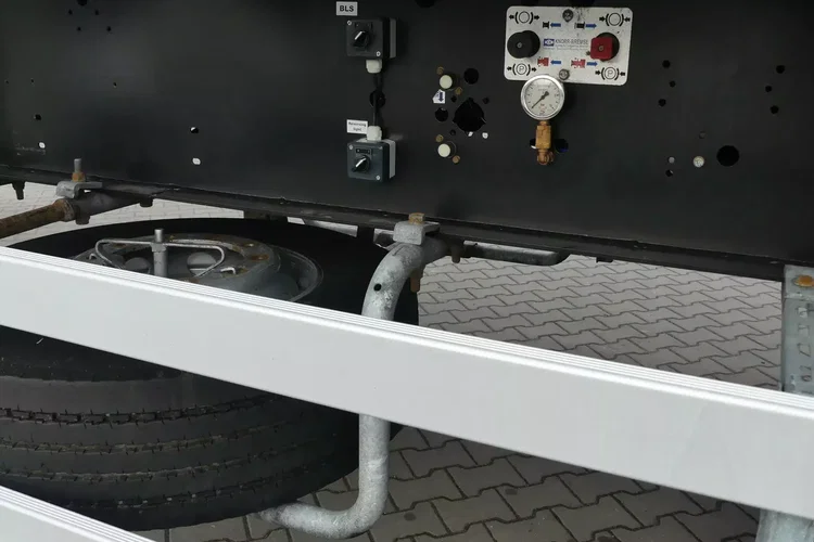 Mega WYWROTKA 50m3 / KLAPO DRZWI / 2 x SZYBER / OŚ PODNOSZONA / zdjęcie 14