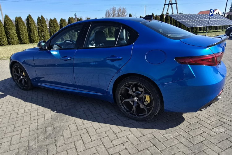 Alfa Romeo Giulia 2.0Turbo Benz. 4x4.Automat.Navi.Kam.Cof.Skóry.Łopatki. zdjęcie 15