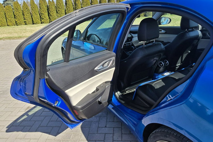 Alfa Romeo Giulia 2.0Turbo Benz. 4x4.Automat.Navi.Kam.Cof.Skóry.Łopatki. zdjęcie 20