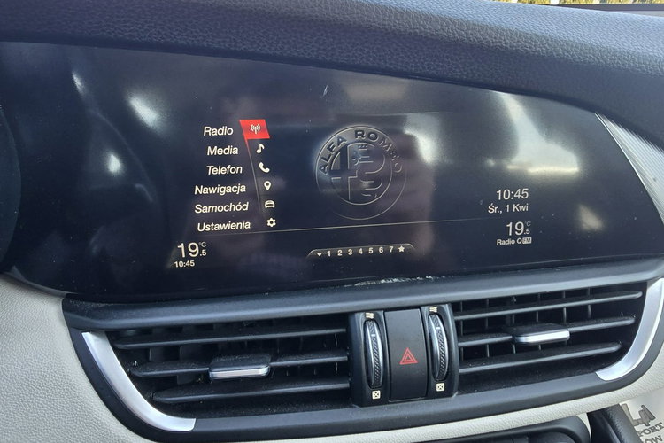 Alfa Romeo Giulia 2.0Turbo Benz. 4x4.Automat.Navi.Kam.Cof.Skóry.Łopatki. zdjęcie 35