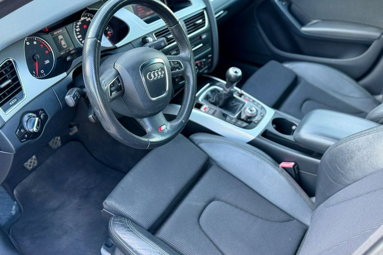 Audi A4 S-Line 1.8T Benzyna zdjęcie 11