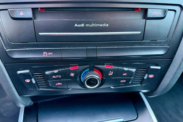 Audi A4 S-Line 1.8T Benzyna zdjęcie 15