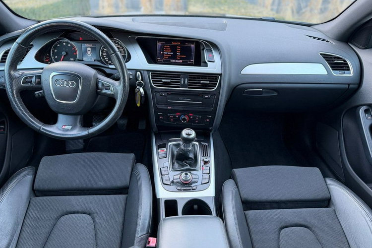 Audi A4 S-Line 1.8T Benzyna zdjęcie 17