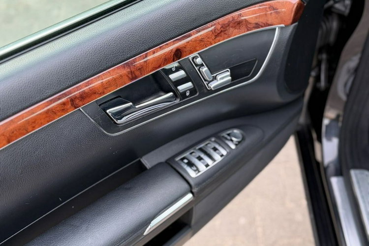 Mercedes S 380 zdjęcie 18