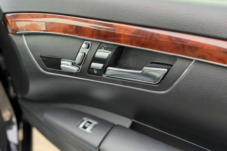 Mercedes S 380 zdjęcie 25