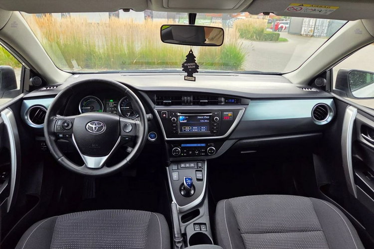 Toyota Auris 1.8 Benzyna Hybryda 136km Automat Biała Perła zdjęcie 18