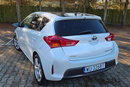Toyota Auris 1.8 Benzyna Hybryda 136km Automat Biała Perła zdjęcie 9
