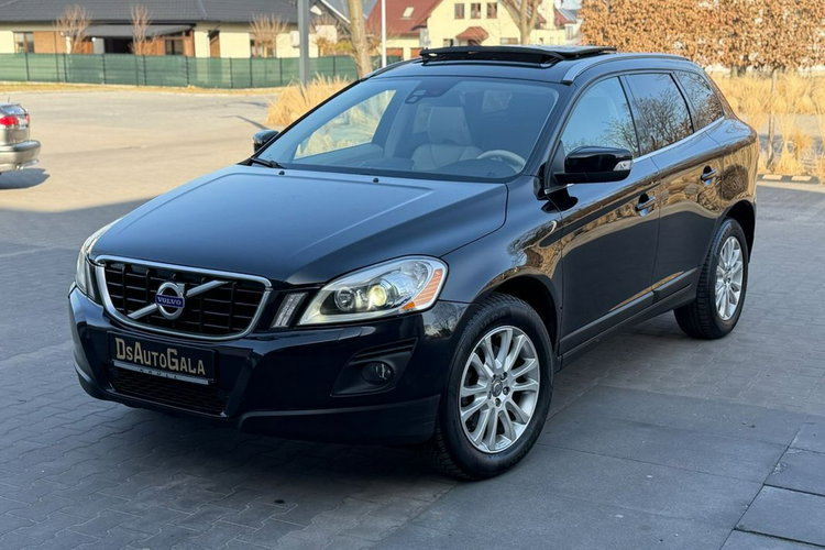 Volvo XC 60 AWD 2.4 D5 Automat Panorama zdjęcie 5