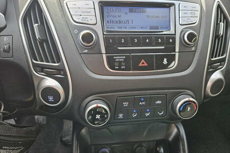 Hyundai ix35 Klimatyzacja / 6 biegów / Komputer / 2 kpl. kół zdjęcie 11