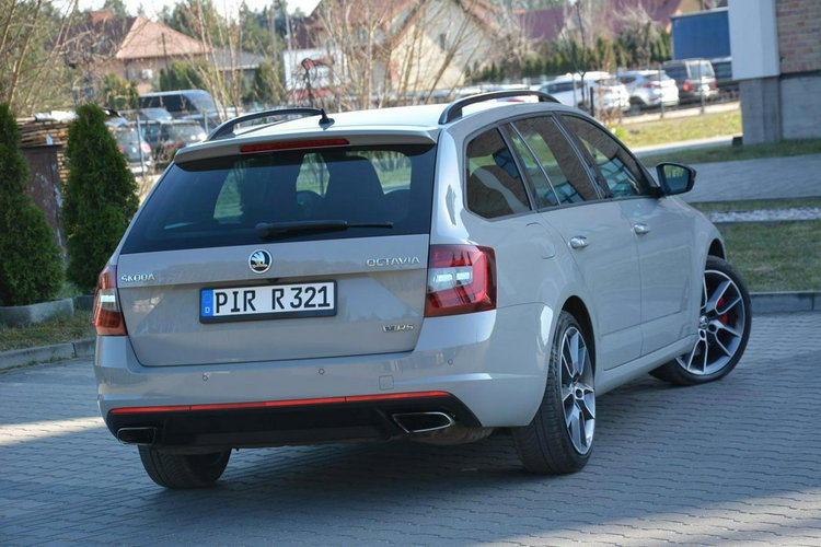 Skoda Octavia VRS Radar ACC Navi Columbus Full Ledy BLIS Lane Ass 2xParkt Aso Alu18" zdjęcie 13