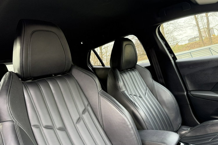 Peugeot 2008 GT. Skóra .Virtualny licznik. Kamera. Radar. Full ledowe lampy. zdjęcie 12