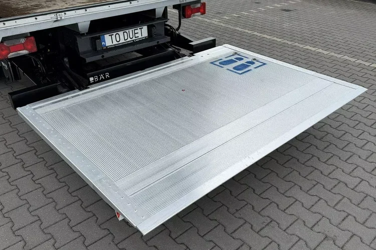 Iveco Daily 70C18 V H zdjęcie 12