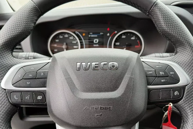 Iveco Daily 70C18 V H zdjęcie 19