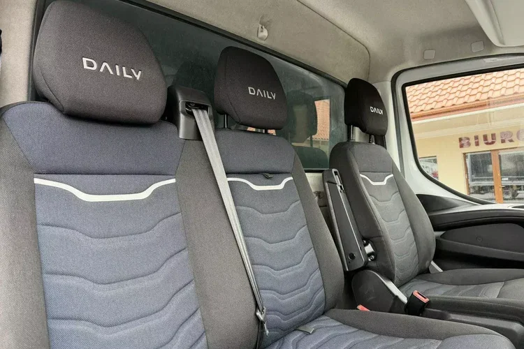 Iveco Daily 70C18 V H zdjęcie 25