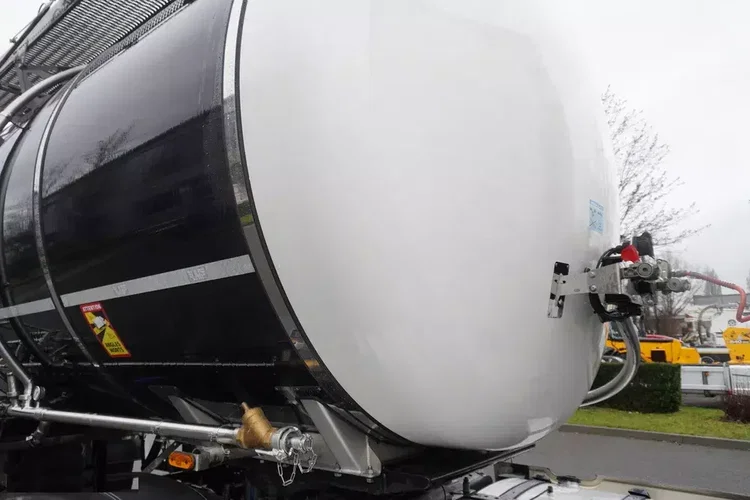 Cysterna do mas bitumicznych LAG O-3-ST L4BH / ADR / 30000 l / 4 sztuki zdjęcie 13