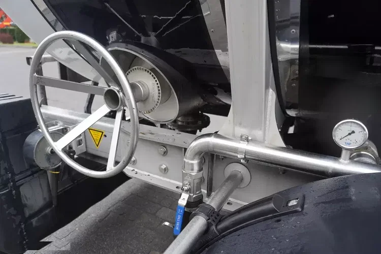 Cysterna do mas bitumicznych LAG O-3-ST L4BH / ADR / 30000 l / 4 sztuki zdjęcie 19