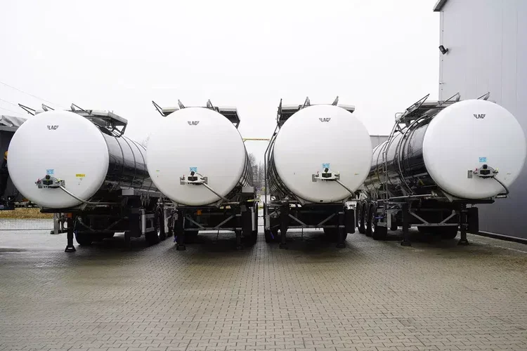 Cysterna do mas bitumicznych LAG O-3-ST L4BH / ADR / 30000 l / 4 sztuki zdjęcie 25