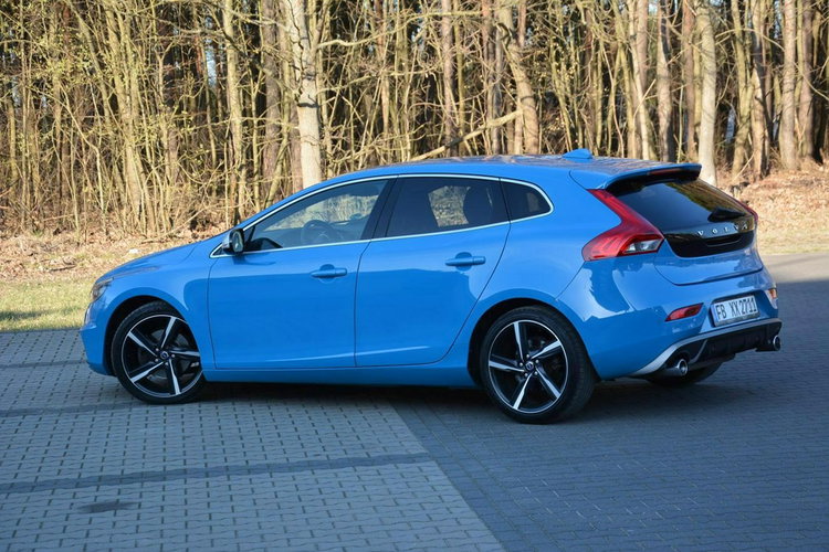 Volvo V40 R-Design Skóry Xenon LED Navi Virtual Zegary Klimatronic Alu 18" ASO zdjęcie 11
