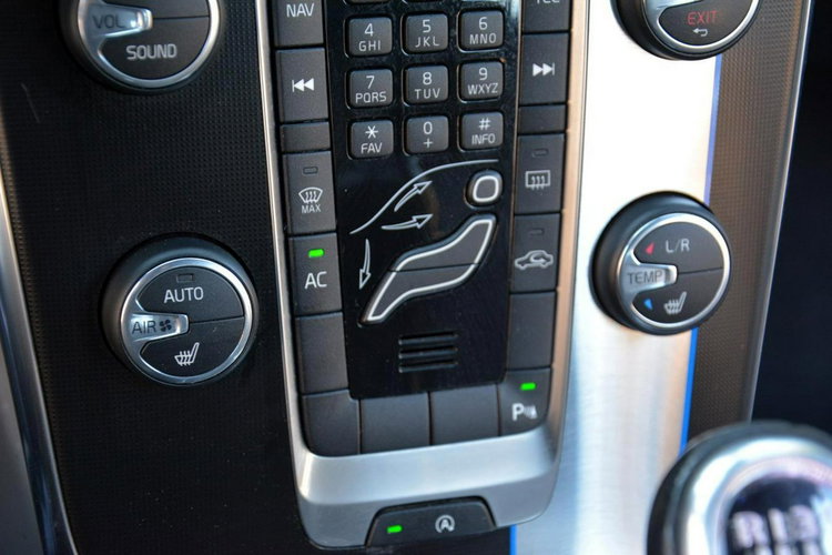 Volvo V40 R-Design Skóry Xenon LED Navi Virtual Zegary Klimatronic Alu 18" ASO zdjęcie 28