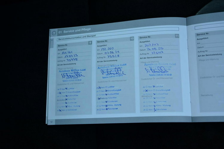 Volvo V40 R-Design Skóry Xenon LED Navi Virtual Zegary Klimatronic Alu 18" ASO zdjęcie 38