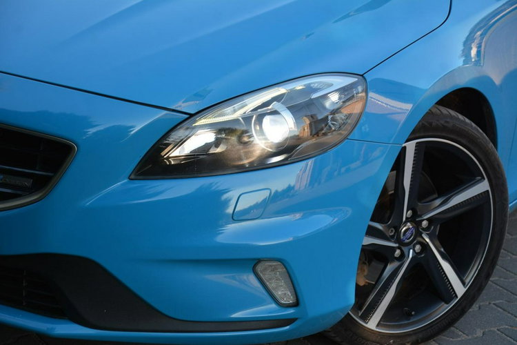 Volvo V40 R-Design Skóry Xenon LED Navi Virtual Zegary Klimatronic Alu 18" ASO zdjęcie 7