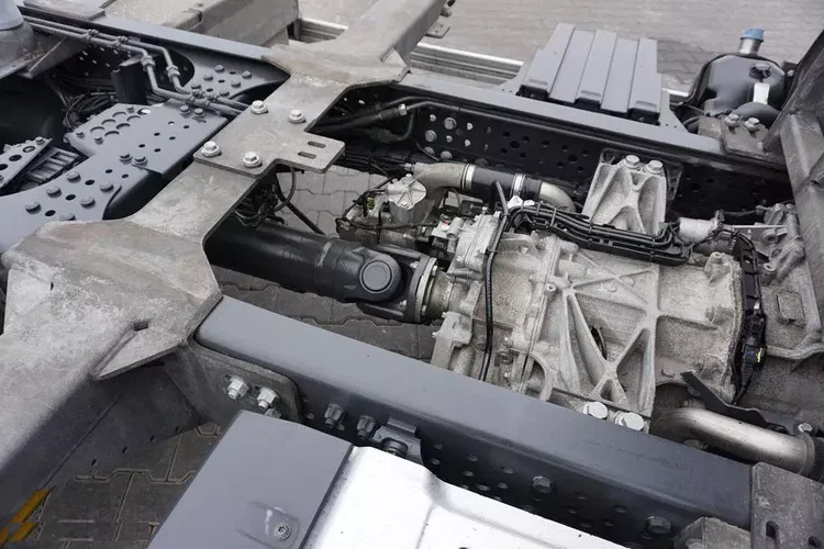 Mercedes ACTROS / 2546 / ACC / E 6 / MP 5 / MEGA / BDF / 7.82 M / RETARDER / OŚ SKRĘTNA zdjęcie 32