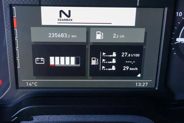 Renault T 380 / 6 X 2 / SKRZYNIOWY + HDS / HIAB 302 E-5 / PILOT / OŚ SKRĘTNA zdjęcie 12