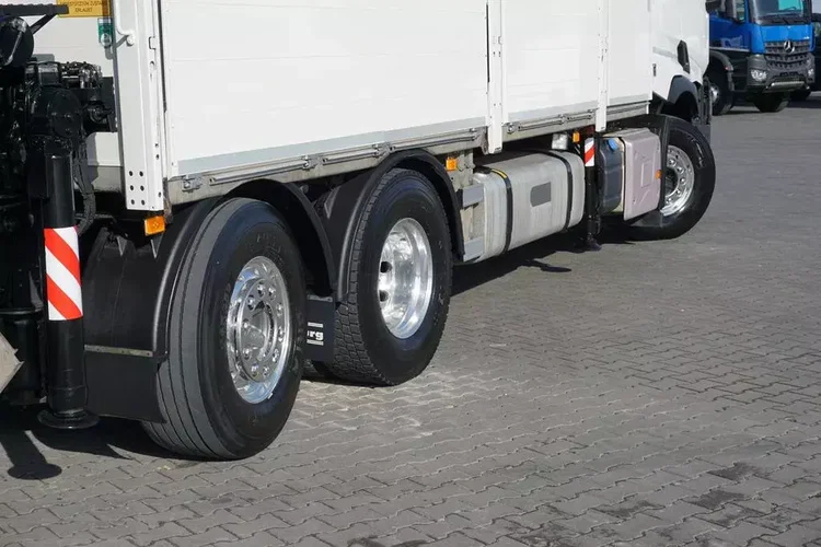 Renault T 380 / 6 X 2 / SKRZYNIOWY + HDS / HIAB 302 E-5 / PILOT / OŚ SKRĘTNA zdjęcie 19