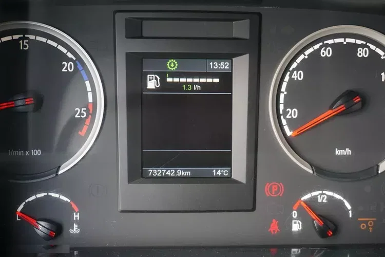 Scania R 480 / E 6 / CHŁODNIA + WINDA / 19 PALET / RETARDER / OŚ SKRĘTNA zdjęcie 12