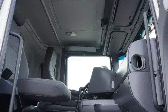 Scania R 480 / E 6 / CHŁODNIA + WINDA / 19 PALET / RETARDER / OŚ SKRĘTNA zdjęcie 8