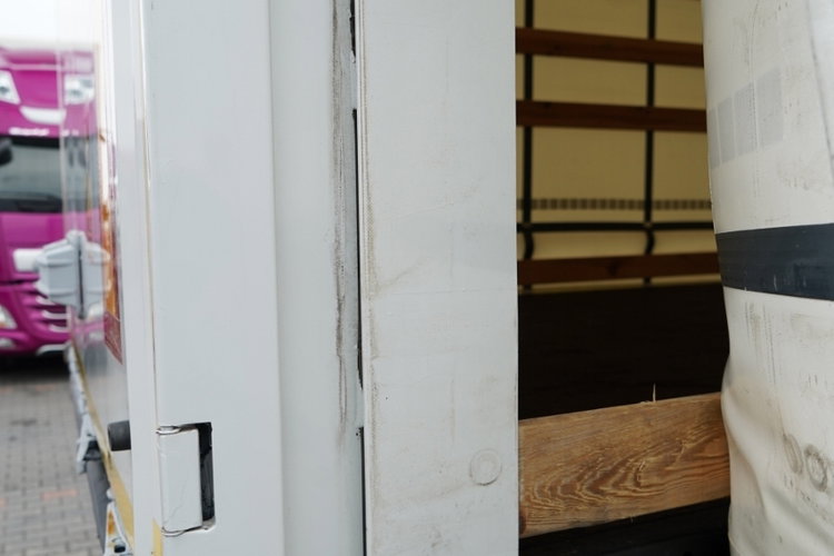 Krone FIRANKA / STANDARD / OŚ PODNOSZONA / 2018 ROK zdjęcie 23