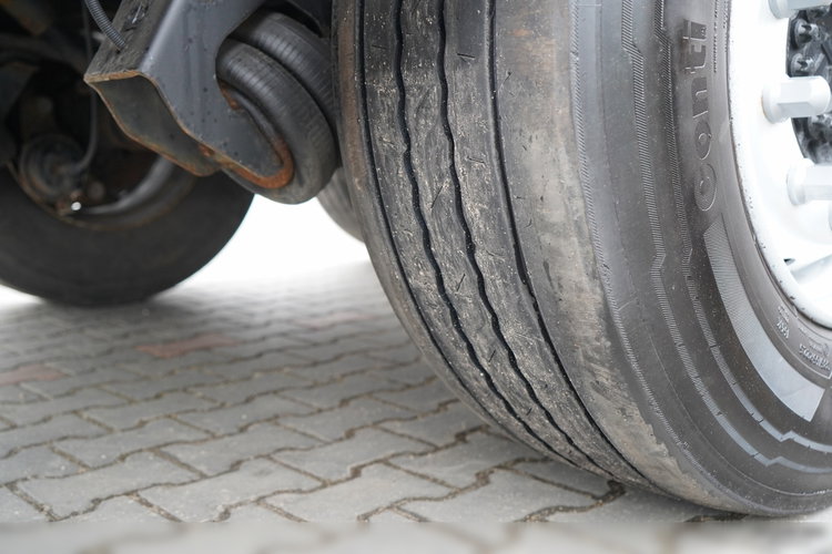 Krone FIRANKA / STANDARD / OŚ PODNOSZONA / 2018 ROK zdjęcie 25