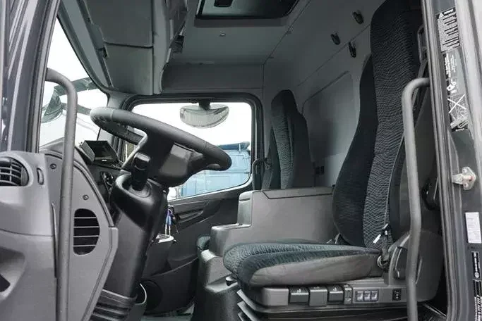 Mercedes / ATEGO / 1221 / ACC / E 6 / BURTOFIRANKA + WINDA / 17 PALET zdjęcie 7