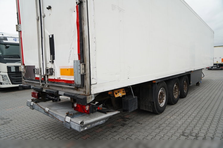SCHMITZ CARGOBULL  / CHŁODNIA / THERMO KING /  WINDA DHOLLANDIA / KOSZ NA PALETY / SAF   zdjęcie 13