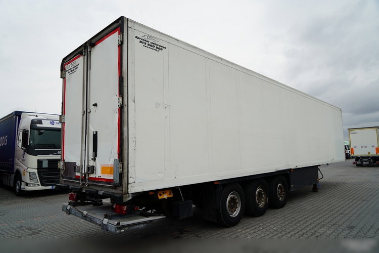 SCHMITZ CARGOBULL  / CHŁODNIA / THERMO KING /  WINDA DHOLLANDIA / KOSZ NA PALETY / SAF   zdjęcie 8