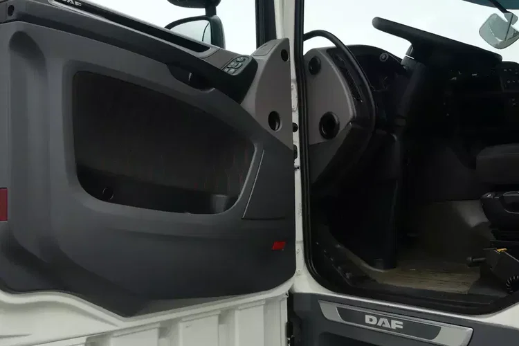 DAF XF 106.480 / HYDRAULIKA / EURO 6 / STANDARD / zdjęcie 21