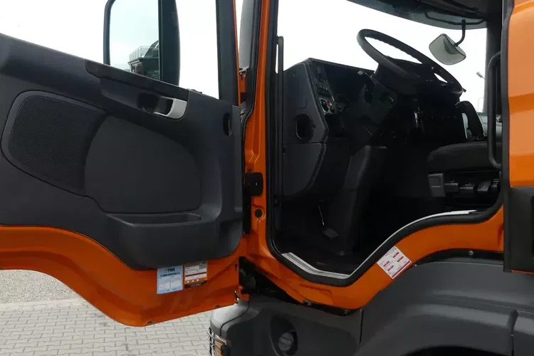 Scania P410 8x4 / WYWROTKA / ALUFELGI / MANUAL / EURO 6 / zdjęcie 24