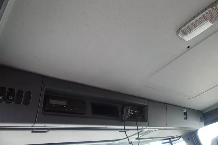 Scania P410 8x4 / WYWROTKA / ALUFELGI / MANUAL / EURO 6 / zdjęcie 36